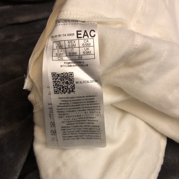 Beautiful cream and gold Guess dress with pants - Picture 5 of 7